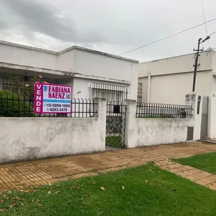 Buy this studio house on Avenida Amenedo 3022 in José Mármol, Argentina