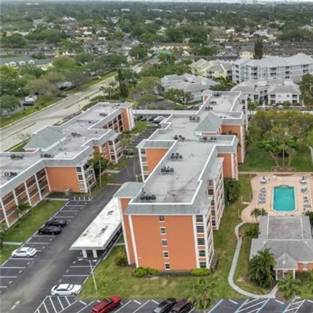 Image 1 - unnamed road, Saint Petersburg, FL 33710, USA - Condo for sale