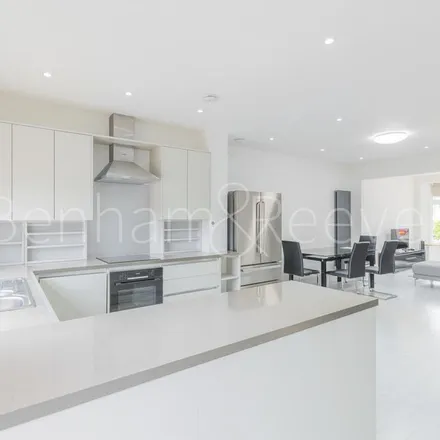 Image 4 - Colin Park Road, London, NW9 6HT, United Kingdom - Duplex for rent