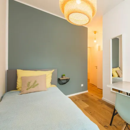 Rent this 3 bed room on Nazarethkirchstraße 51 in 13347 Berlin, Germany