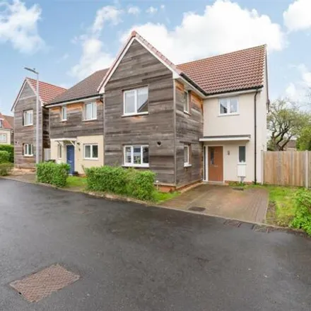 Buy this 3 bed house on The Willows in Kingswood, BS30 9BU