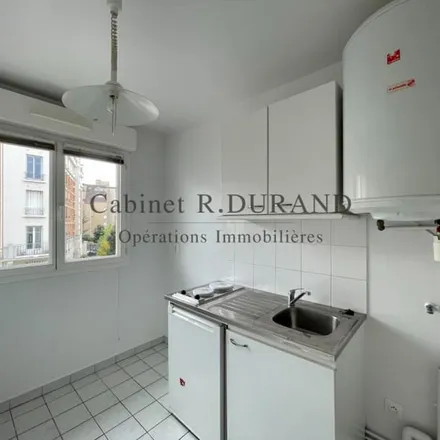 Image 2 - 68 Boulevard de la République, 92250 La Garenne-Colombes, France - Apartment for rent