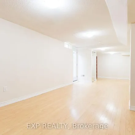Image 9 - 22 Torrance Woods, Brampton, ON L6Y 2P8, Canada - Apartment for rent