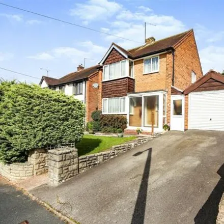 Buy this 3 bed house on Byron Road in Callow Hill, B97 5DN