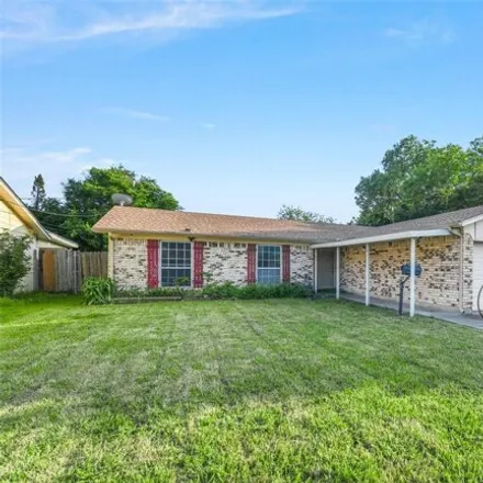 Buy this 4 bed house on 347 West Ferndale Lane in Grand Prairie, TX 75052