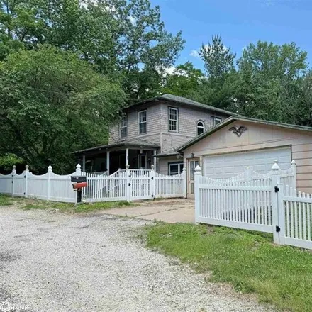 Buy this 2 bed house on 396 Avenue B in Fort Madison, IA 52627