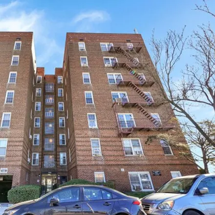 Image 1 - 63-85 Woodhaven Boulevard, New York, NY 11374, USA - Condo for sale