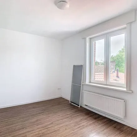 Rent this 3 bed apartment on Pottestraat 70 in 8970 Poperinge, Belgium