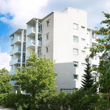 Rent this 2 bed apartment on Kruunuvoudinkatu 6 in 21200 Raisio, Finland