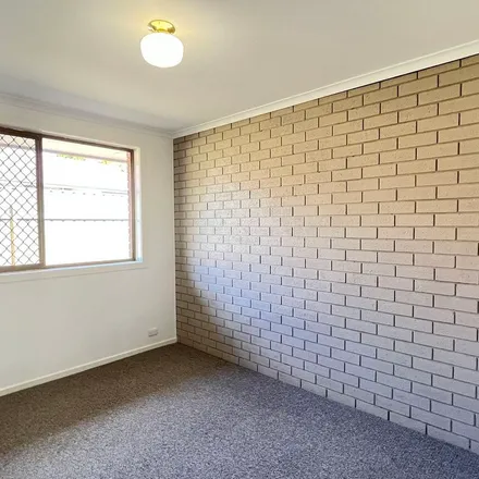 Rent this 2 bed apartment on McEwen Crescent in West Wodonga VIC 3690, Australia