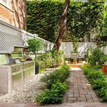 Image 7 - 157 East 62nd Street, New York, NY 10065, USA - Townhouse for sale