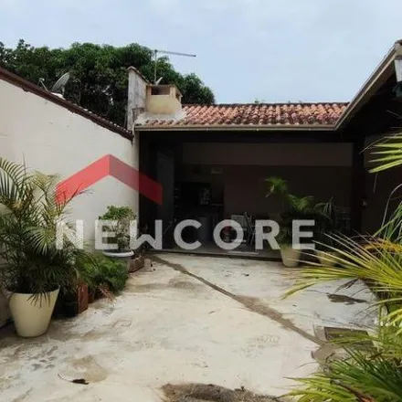 Buy this 2 bed house on Rua Valença in Jardim Mariléa, Rio das Ostras - RJ