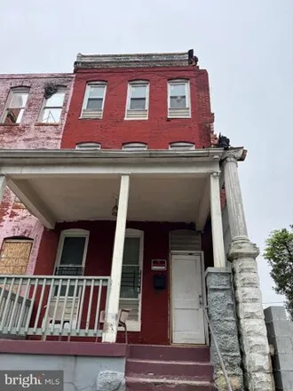 Image 2 - 2915 Walbrook Avenue, Baltimore, MD 21216, USA - House for sale