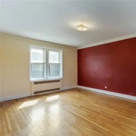 Image 7 - 84-49 168th St Unit 4d, Jamaica, New York, 11432 - Apartment for sale