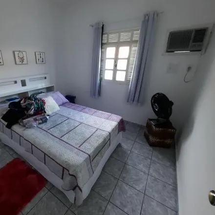 Buy this 5 bed house on Rua Almir Soares in Parque Corrientes, Campos dos Goytacazes - RJ