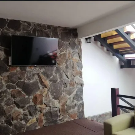 Buy this studio house on Euro soccer 7 in Avenida Profesora María Del Refugio Alejandro Tarrello, 50265 Cacalomacan