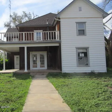 Buy this 5 bed house on 199 North Front Street in Clarendon, TX 79226
