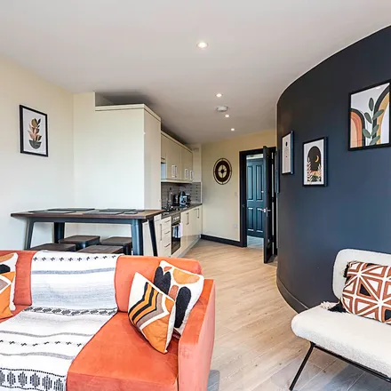 Rent this 2 bed apartment on 22 Church Road in London, SE19 2ET