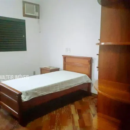 Buy this 4 bed house on Avenida Presidente Juscelino Kubitscheck de Oliveira in Jardim Panorama, São José do Rio Preto - SP