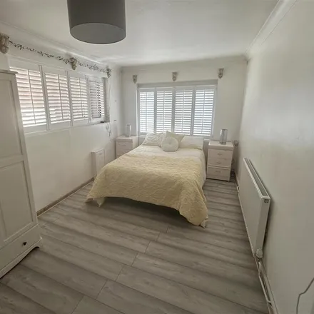 Rent this 1 bed room on Exeter Close in Southampton, SO18 2EF