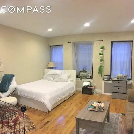 Rent this 1 bed apartment on 305 East 95th Street in New York, NY 10128