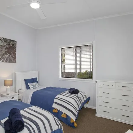 Rent this 2 bed house on Summerland Point NSW 2259
