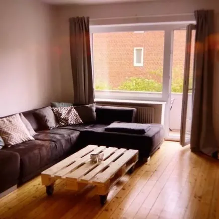 Rent this 2 bed apartment on Rathenaustraße in 22297 Hamburg, Germany