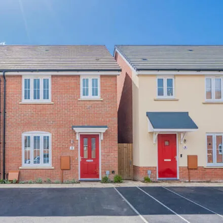 Buy this 3 bed duplex on Denny Lane in Bletchley, MK3 5PU