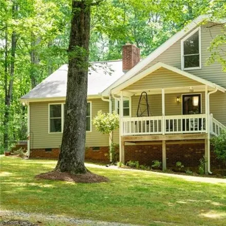 Image 6 - 740 Black Lake Rd, Thomasville, North Carolina, 27360 - House for sale