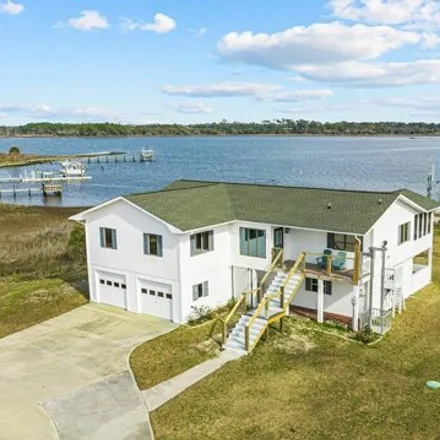 Image 7 - 345 Easy Street, Country Club Point, Cape Carteret, NC 28584, USA - House for sale
