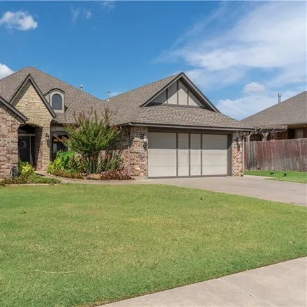 Image 2 - 1109 Lanie Lane, Moore, OK 73160, USA - House for sale