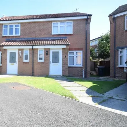Rent this 2 bed duplex on unnamed road in Swalwell, NE16 3DA