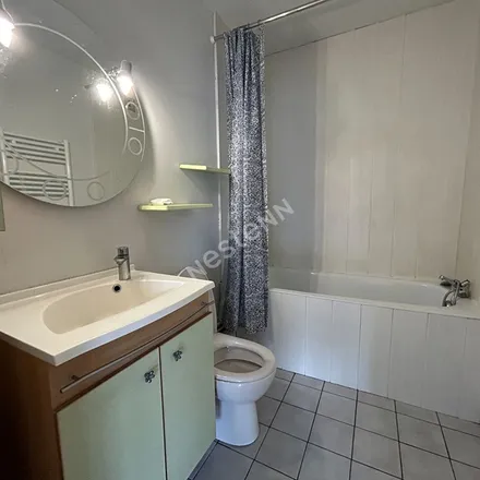 Rent this 1 bed apartment on 11 Rue de l'Abbé Guilleminault in 94130 Nogent-sur-Marne, France