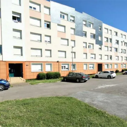 Rent this 4 bed apartment on 2 Rue de la Victoire de la Marne in 52000 Chaumont, France