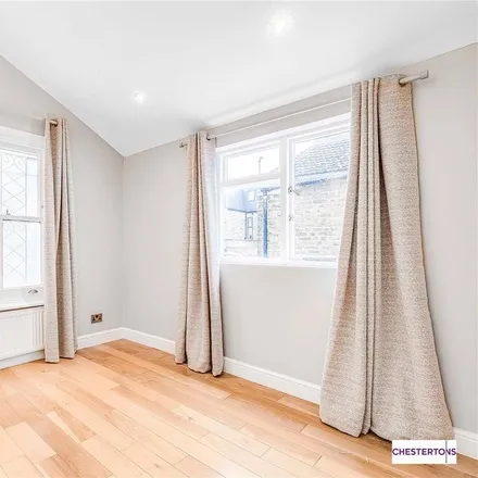 Image 7 - Pellant Road, London, SW6 7NF, United Kingdom - Townhouse for rent