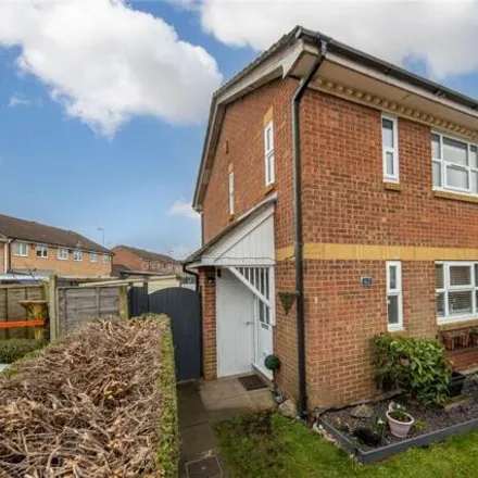 Buy this 2 bed house on Renshaw Close in Luton, LU2 8TD