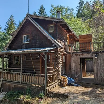 Buy this 2 bed house on Jackson County in Oregon, USA