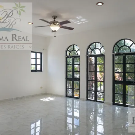 Buy this studio house on Cerrada Contoy in 77505 Cancún, ROO