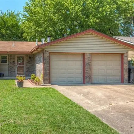 Buy this 3 bed house on 512 South Redbud Avenue in Broken Arrow, OK 74012