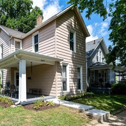 Buy this 2 bed house on 18 Franklin Street in Upper Arlington, Middletown