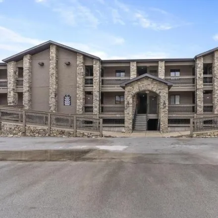 Buy this 3 bed condo on 103 Dogwood Park Trail in Indian Point, Stone County