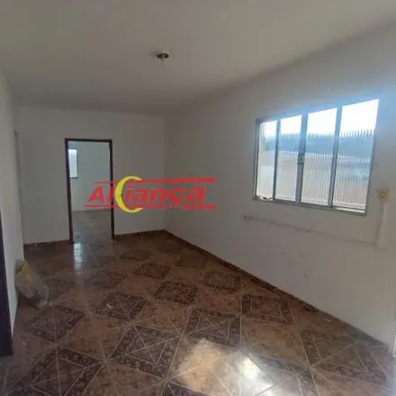 Rent this 2 bed house on Rua Moscou in Pimentas, Guarulhos - SP