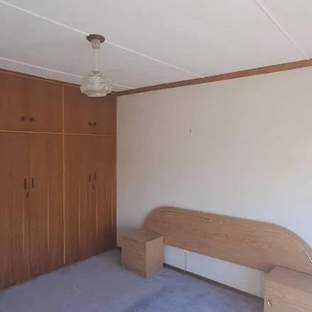Rent this 2 bed apartment on President Steyn Avenue in Mangaung Ward 20, Bloemfontein