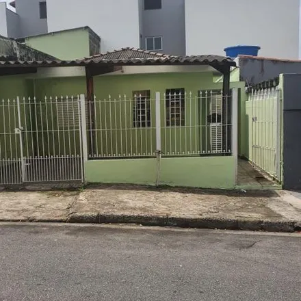 Buy this 2 bed house on Rua América do Sul in Parque Novo Oratório, Santo André - SP