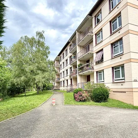 Rent this 2 bed apartment on 2 Place Sathonay in 69001 Lyon, France