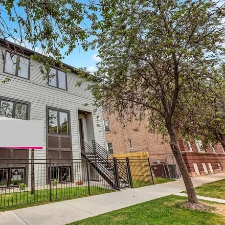 Buy this 5 bed house on 208-214 East 46th Street in Chicago, IL 60653