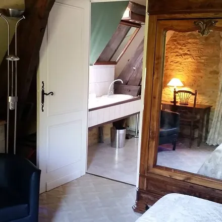 Rent this 1 bed house on 24590 Saint-Geniès