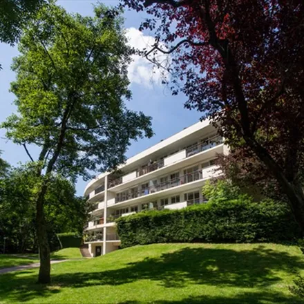 Rent this 4 bed apartment on 119 Rue de Versailles in 92410 Ville-d'Avray, France
