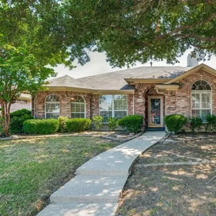 Buy this 3 bed house on 535 Big Oak Court in Rockwall, TX 75087