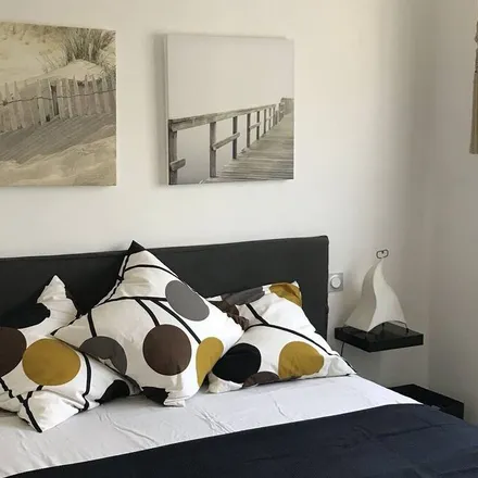 Rent this 4 bed house on 56510 Saint-Pierre-Quiberon